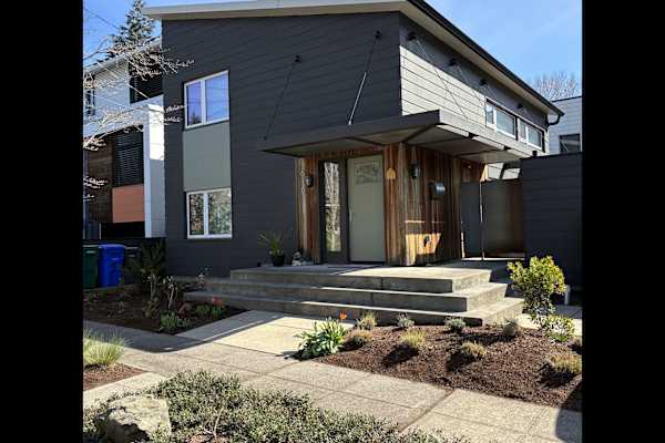 House sit in Portland, OR, US