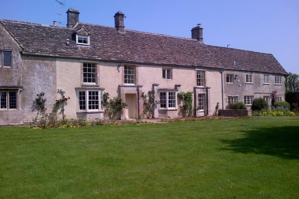 House sit in Tetbury, United Kingdom