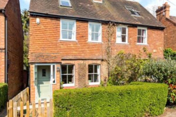 House sit in Sevenoaks, United Kingdom