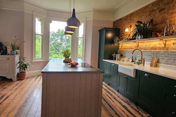 House sit in Cheltenham, United Kingdom