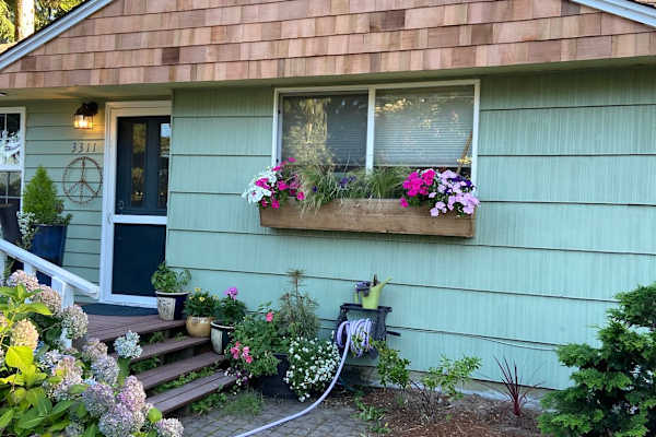 House sit in Lake Forest Park, WA, US