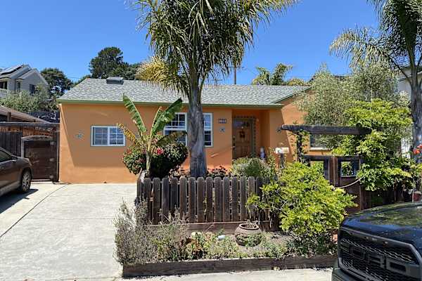 House sit in Santa Cruz, CA, US