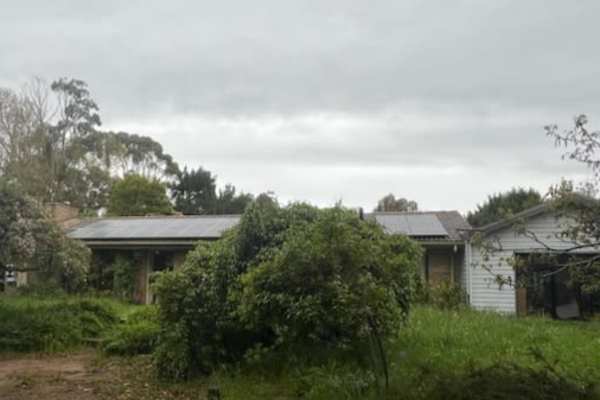 House sit in Woodend, VIC, Australia