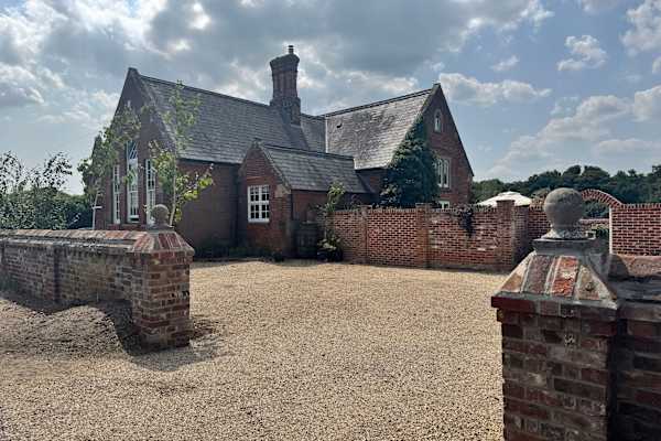 House sit in Colchester, United Kingdom