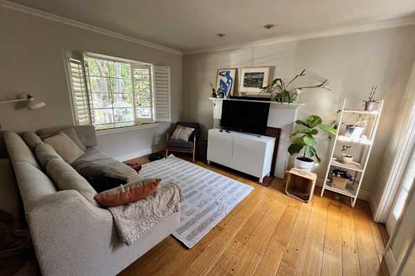House sit in Oakland, CA, US