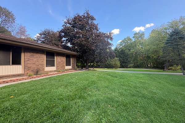 House sit in Milford, MI, US