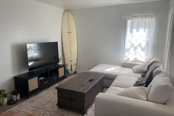 House sit in Los Angeles, CA, US