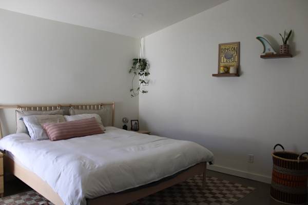 House sit in Ventura, CA, US