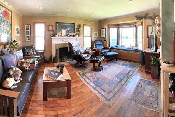 House sit in Burbank, CA, US