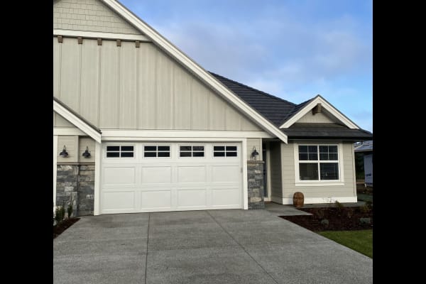 House sit in Courtenay, BC, Canada