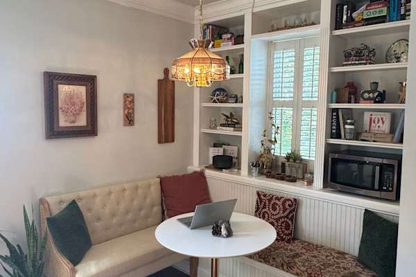 House sit in Severna Park, MD, US
