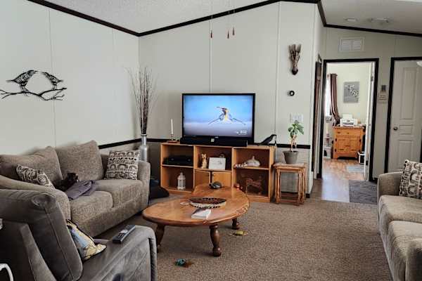 House sit in Kelowna, BC, Canada