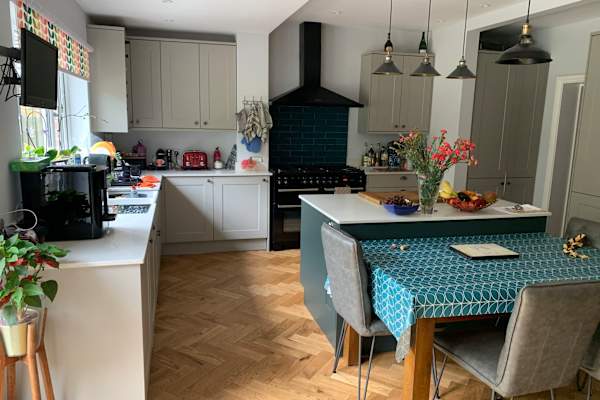 House sit in Hampton, United Kingdom