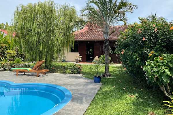 House sit in Kampung Kedawang, Malaysia