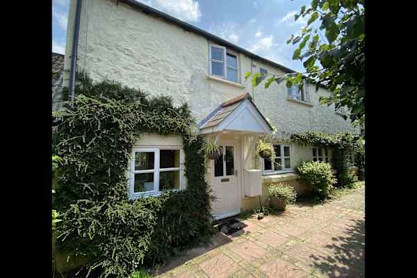 House sit in Beaminster, United Kingdom