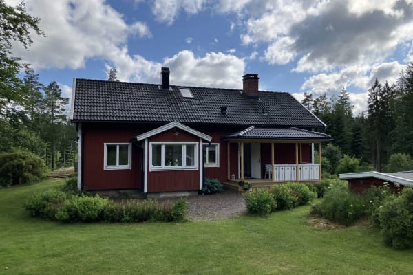 House sit in Lerum, Sweden