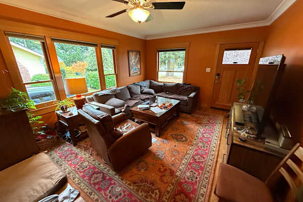 House sit in Bellingham, WA, US