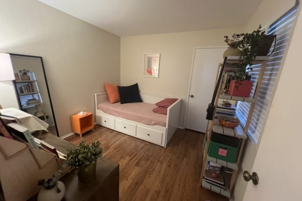 House sit in Culver City, CA, US