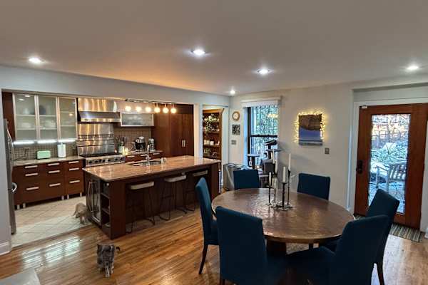 House sit in New York City, NY, US