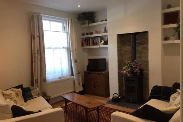 House sit in Cardiff, United Kingdom