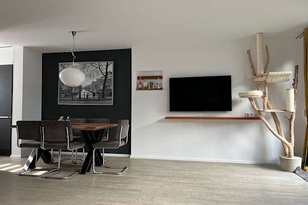 House sit in Mühlheim am Main, Germany