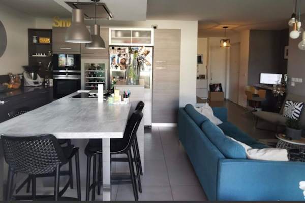 House sit in Cranves-Sales, France
