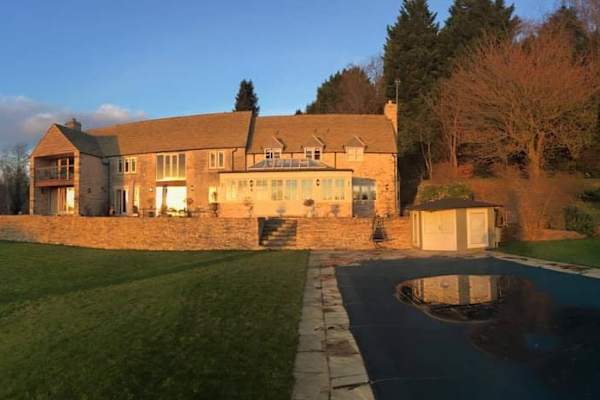 House sit in Nailsworth, United Kingdom