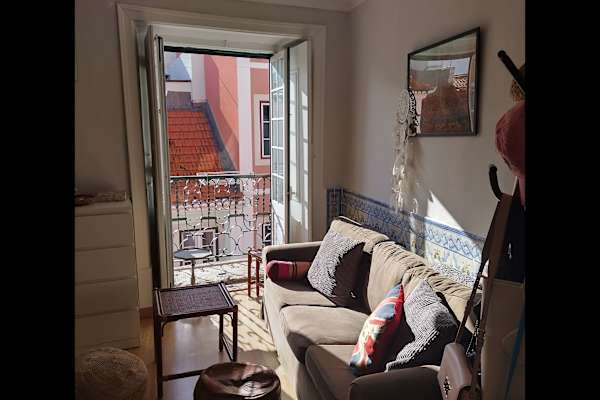 House sit in Lisbon, Portugal