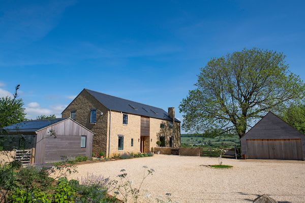 House sit in Calne, United Kingdom