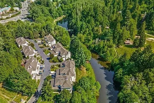 House sit in Bothell, WA, US
