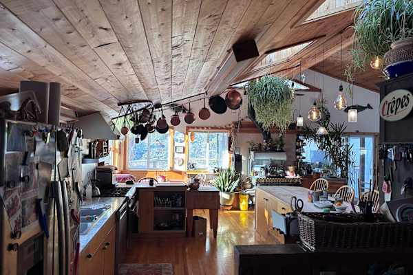 House sit in Cornwall, VT, US