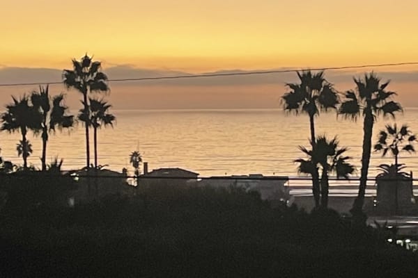 House sit in Solana Beach, CA, US