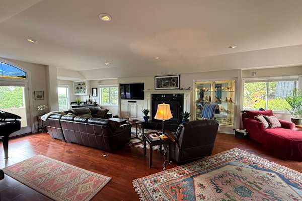 House sit in Santa Rosa, CA, US
