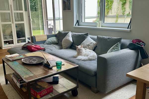 House sit in Vienna, Austria