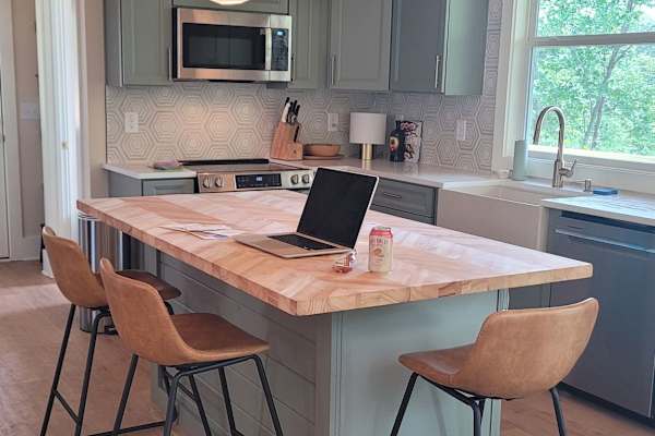 House sit in Talking Rock, GA, US
