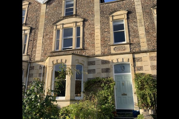 House sit in Bristol, United Kingdom