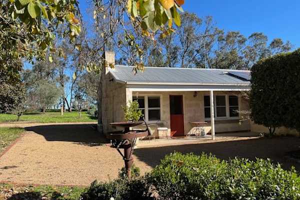 House sit in Torquay, VIC, Australia