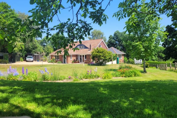 House sit in Pembury, United Kingdom