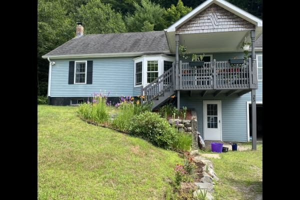House sit in Fairfax, VT, US