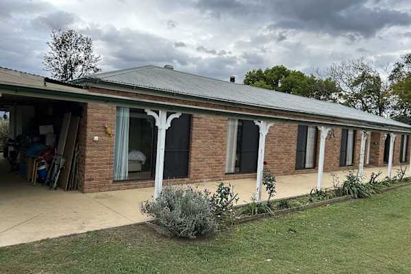 House sit in North Tamborine, QLD, Australia