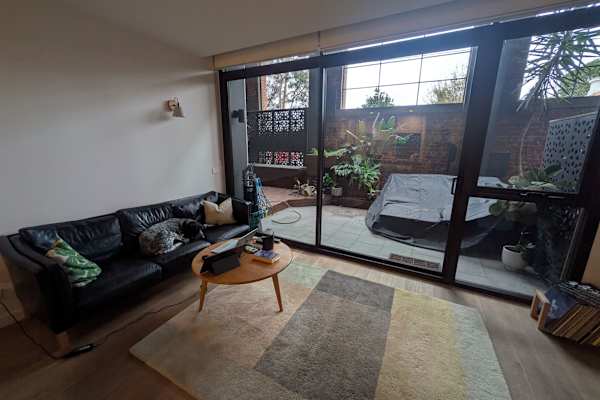 House sit in Melbourne, VIC, Australia