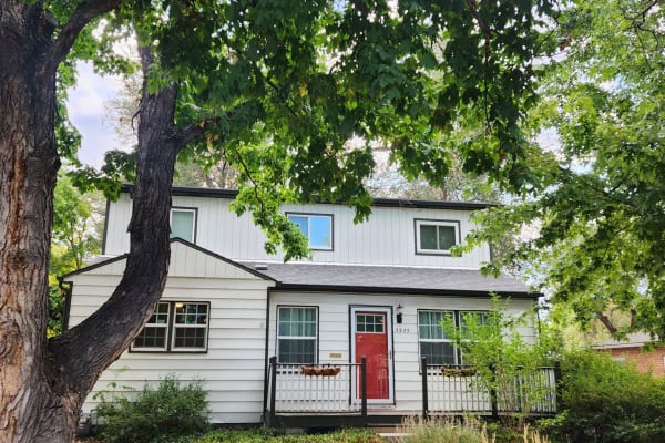 House sit in Englewood, CO, US