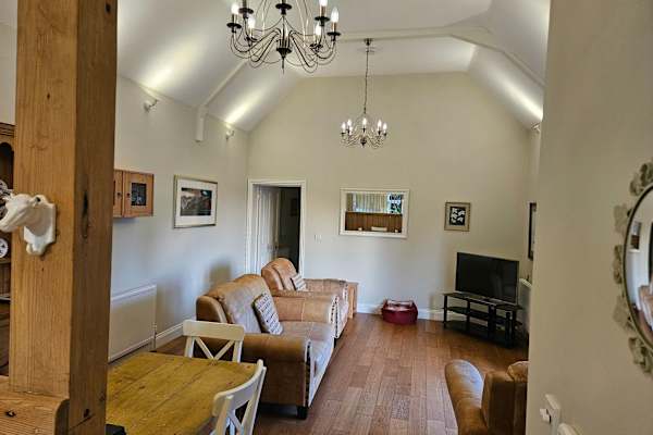 House sit in Blandford Forum, United Kingdom