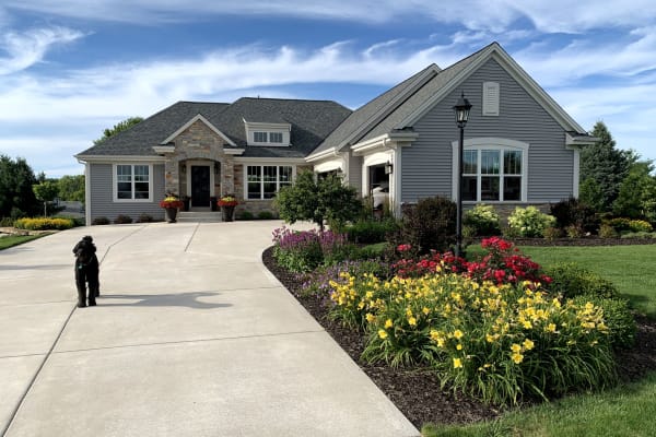 House sit in Waukesha, WI, US