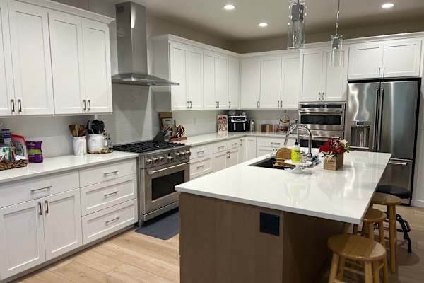 House sit in Edgewood, WA, US