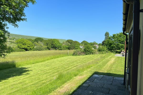 House sit in Corfe Castle, United Kingdom