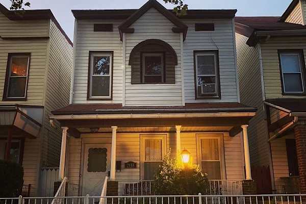 House sit in Brooklyn, NY, US