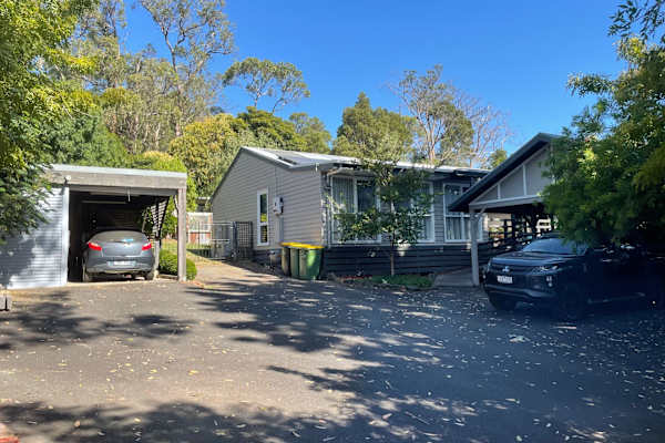 House sit in Melbourne, VIC, Australia