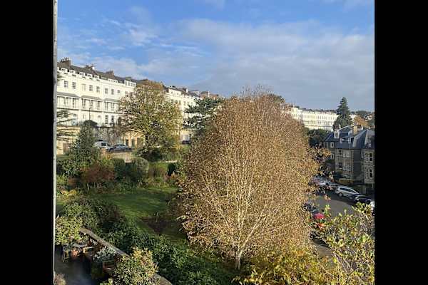 House sit in Bristol, United Kingdom