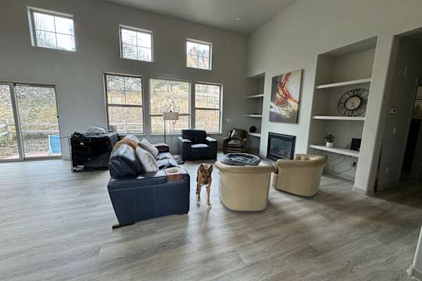 House sit in Glenwood Springs, CO, US